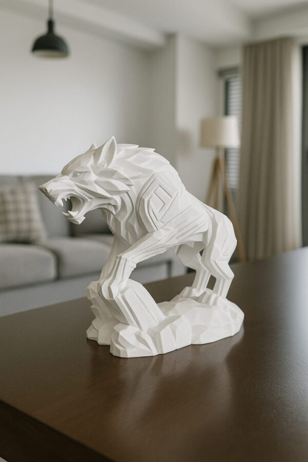 Lobo Decorativo – Escultura Salvaje y Elegante - Image 2